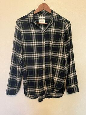 American Eagle Outfitters Boyfriend Navy & Green Plaid Button Down Shirt Medium